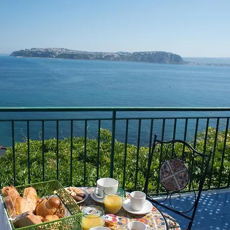 Frühstückspension Punta Lingua Relais - 2 Sunset Terrace Procida