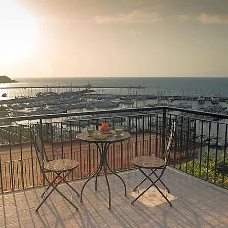 Bed & Breakfast Punta Lingua Relais - 2 Sunset Terrace Procida